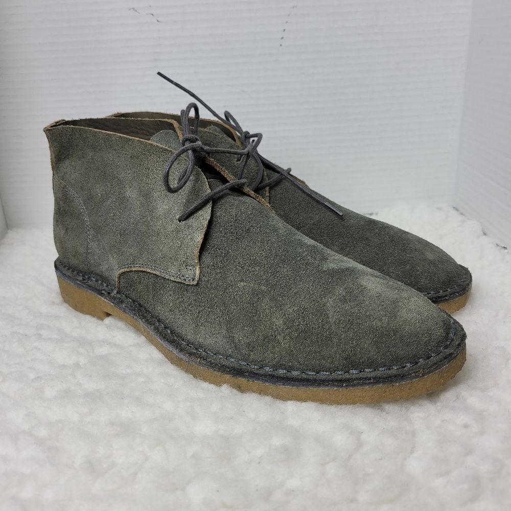Banana Republic Mens Chukka Boot Size 9.5 M Gray Suede Shoes New